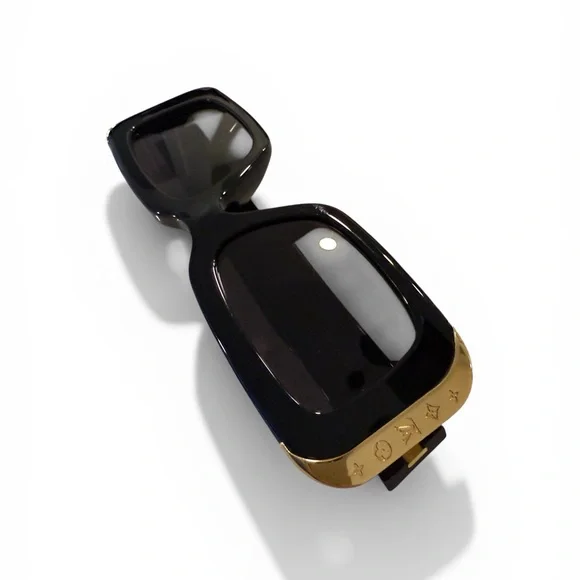 AUTHENTIC Louis Vuitton: Moon Rectangular Sunglasses 2022 - Picture 8 of 11